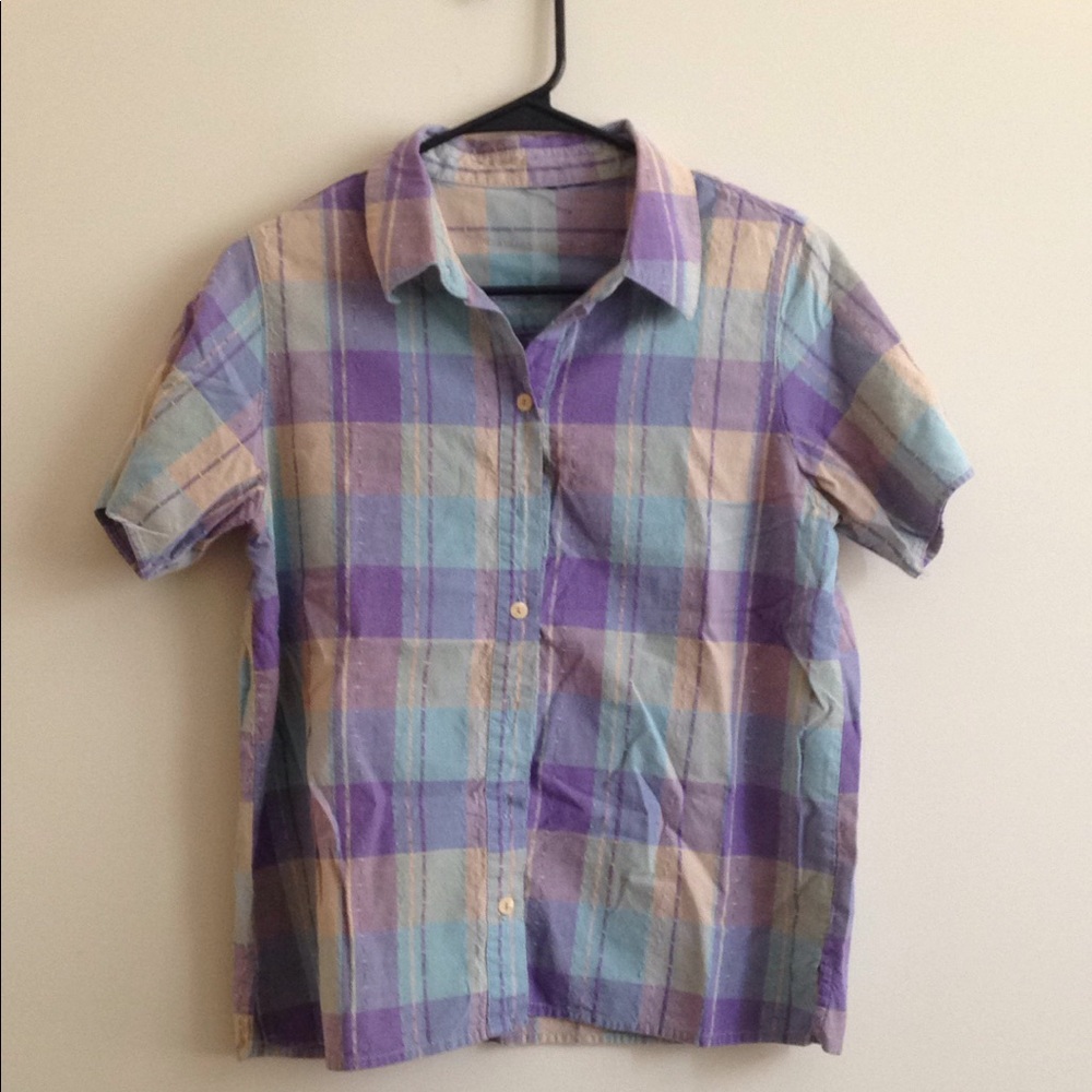 Women's short sleeve button down